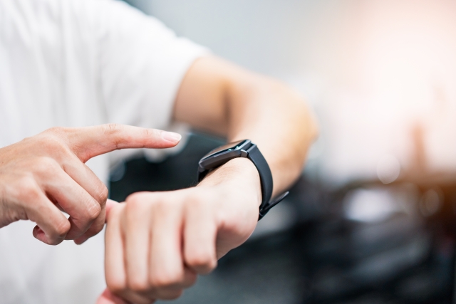 スマートウォッチを確認する